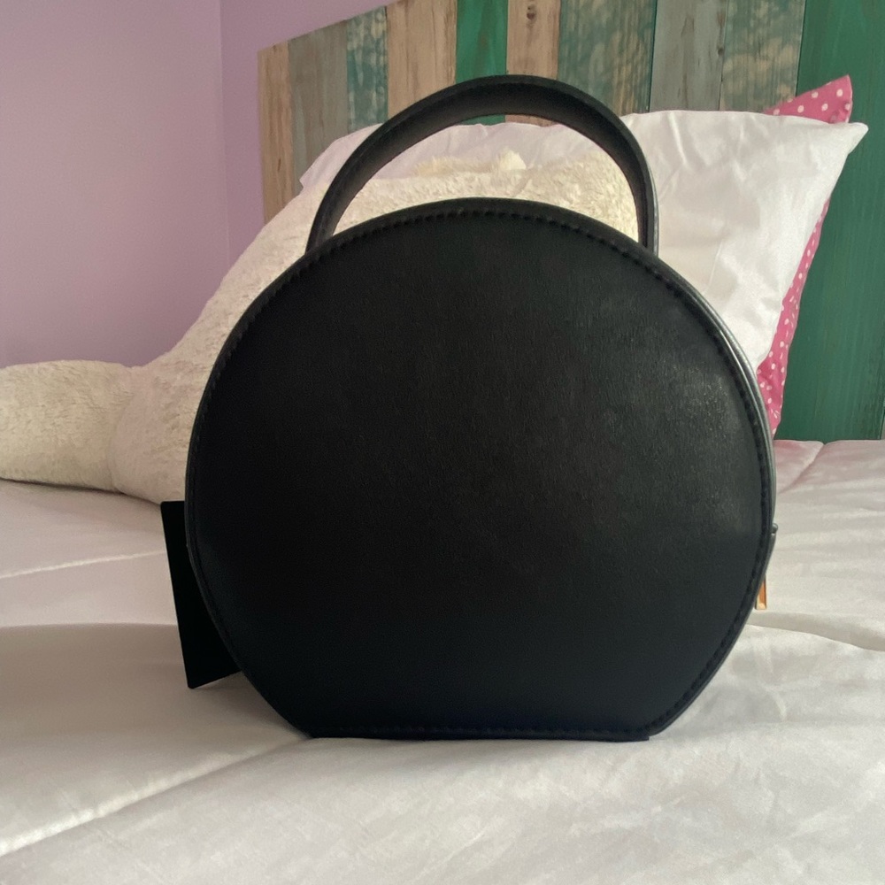 Black Circle Handbag
